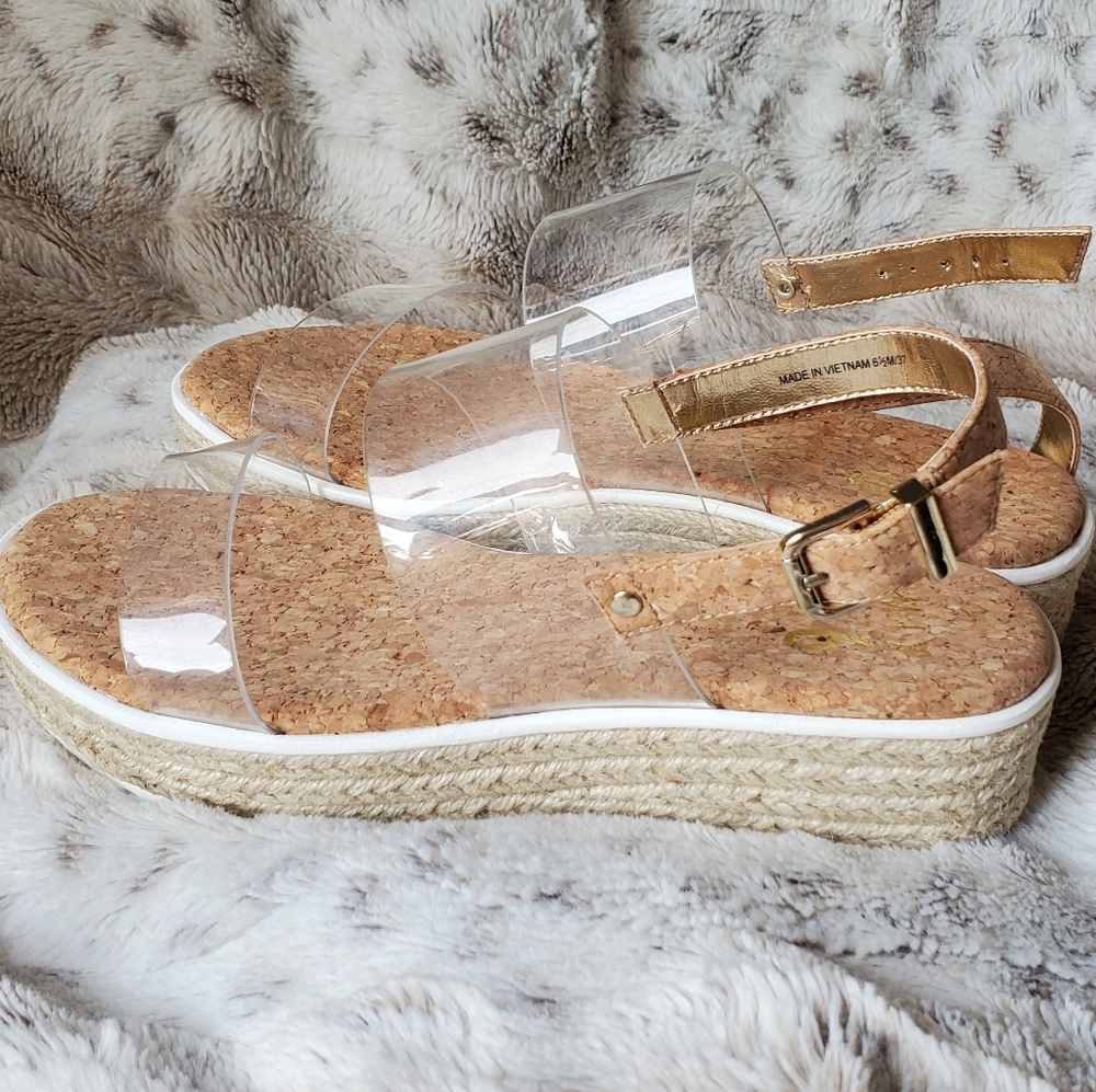 Mix no. 6 NIB Kiera sandals